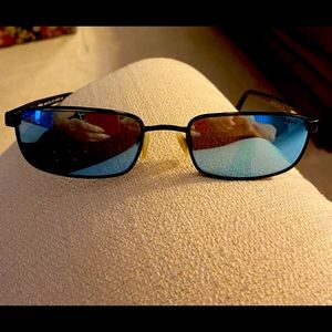REVO polarized mirror lens sunglasses. Unisex.